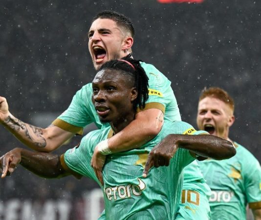 Igoh Ogbu supports ailing player with ₦2m donation